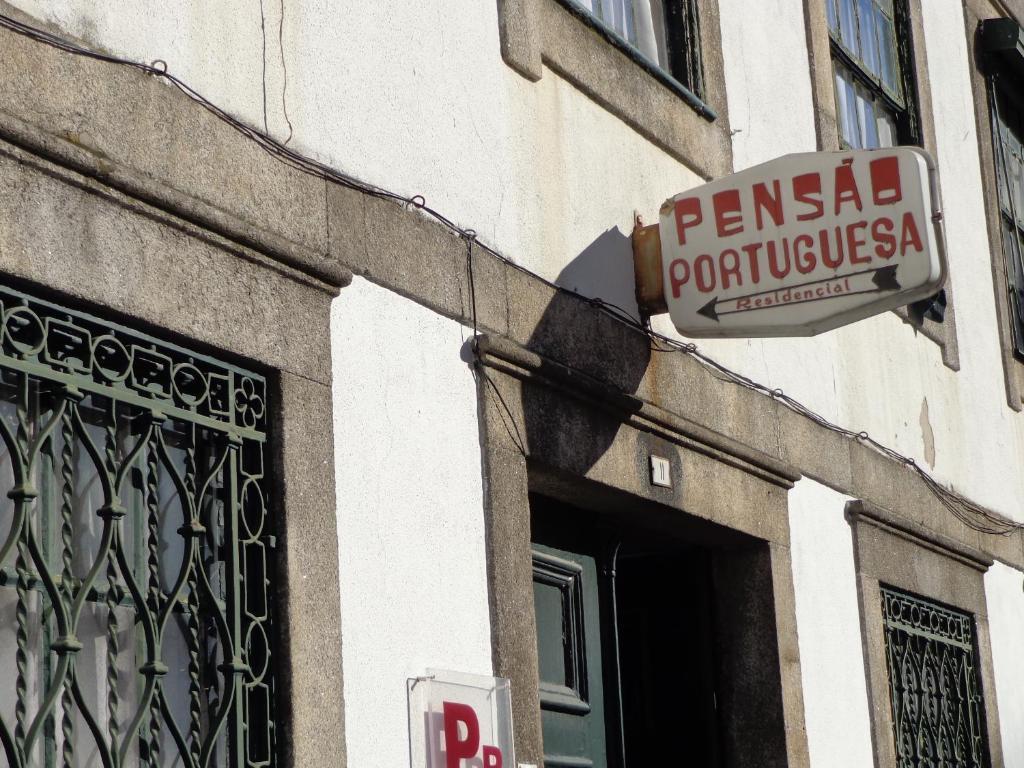 A Portuguesa Guest House OOporto Esterno foto